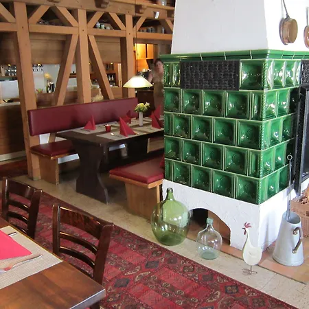 Neupert Guest house 3*